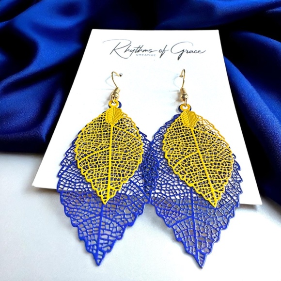 Vibrant Multicolored Earrings: Splash of Fun for Your Ears!  5 Styles Available - Picture 9 of 16